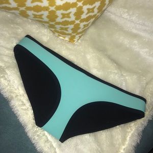 Triangl bikini (bottom)